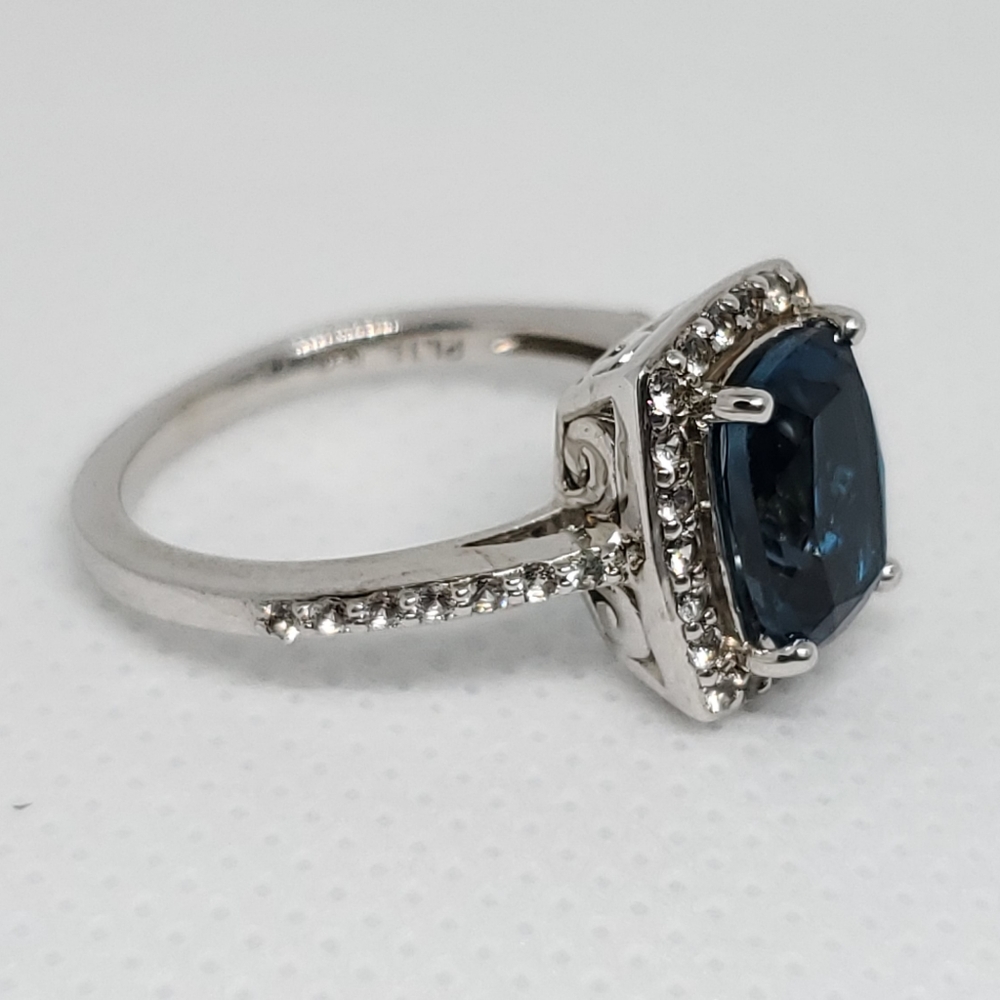 Ring - Picture 2 of 3